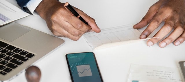 Advantages and Disadvantages of a Certificate of Deposit